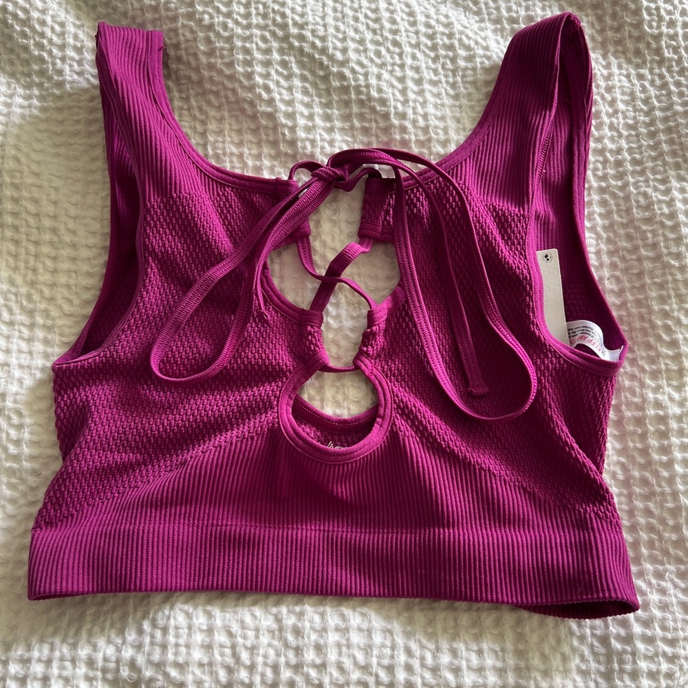 Urban outfitters crop top (xs-s)